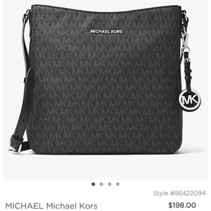 Sale🎁Michael Kors Jet Set Travel Lg Messenger bag